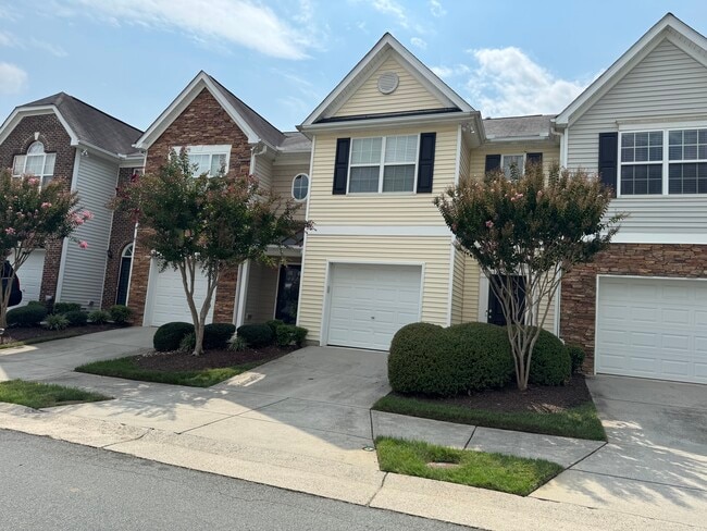 Building Photo - 2620 Hartfield Commons Ln