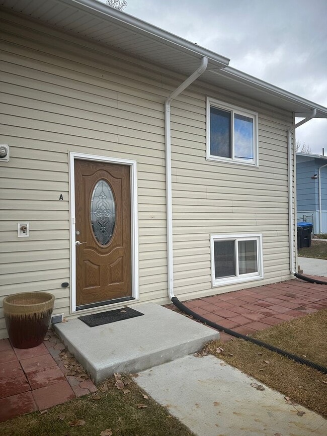 Building Photo - 380 Shoshone Ave Unit A