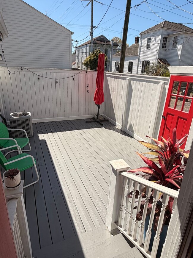 Photo - 2BD/1.5BA Single Family Home with Fenced In Deck