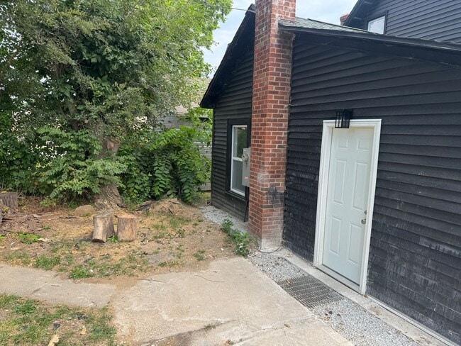 Photo - 722 Concert St