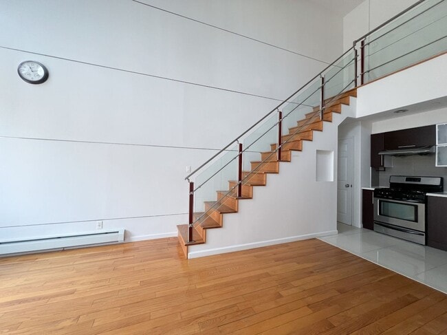 BRITTON AVENUE - BRITTON AVENUE Apartamento Unidad 5A
