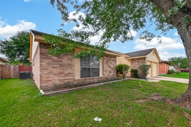 Photo - 16738 Quail Briar Dr