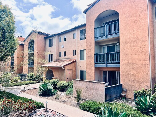 Building Photo - UTC Gated Lucera Two Master Bedroom Condo Unit 2108