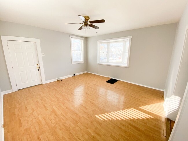Photo - Affordable 2 bed 1 Bath House for Rent