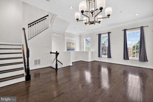 Photo - 593 Cedar Spring St