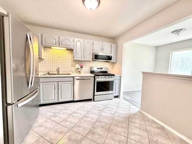 Photo - 601 Hanover Ct Unit Z1