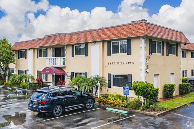 Lake Villa Apartments