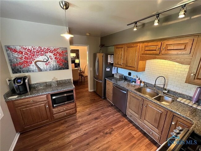 Photo - 1190 Bernath Pky Unit 1190 Bernath Parkway