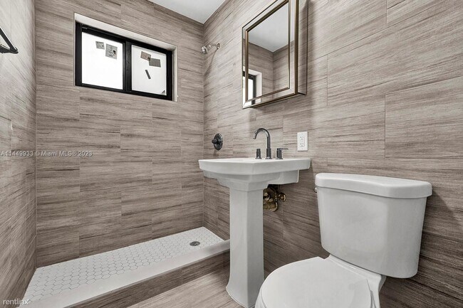 Photo - 2 br, 2 bath House - 2633 SW 30th Ct