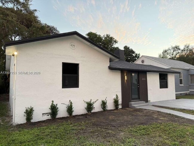 Photo - 854 NW 76th St