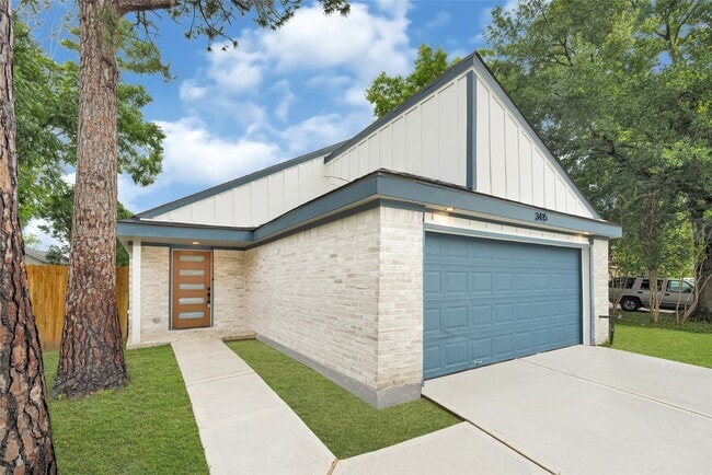 3415 Lapstone Dr