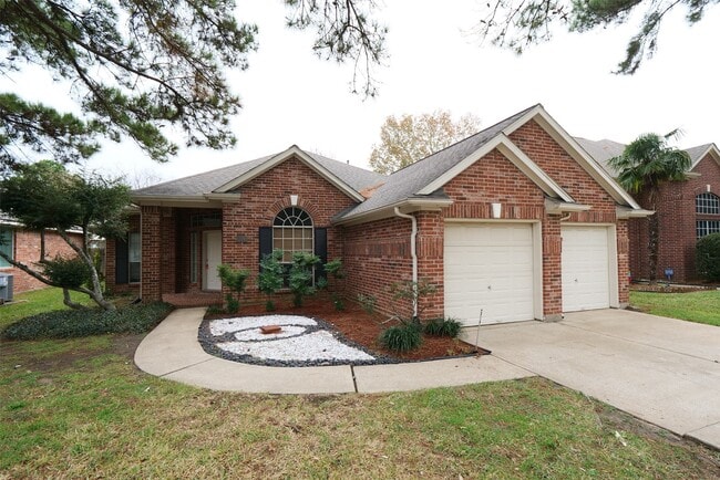 Photo - 15503 Clear Valley Dr