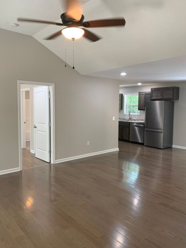 Photo - Charming 3 Bedroom Home in Private Setting in Tullahoma...