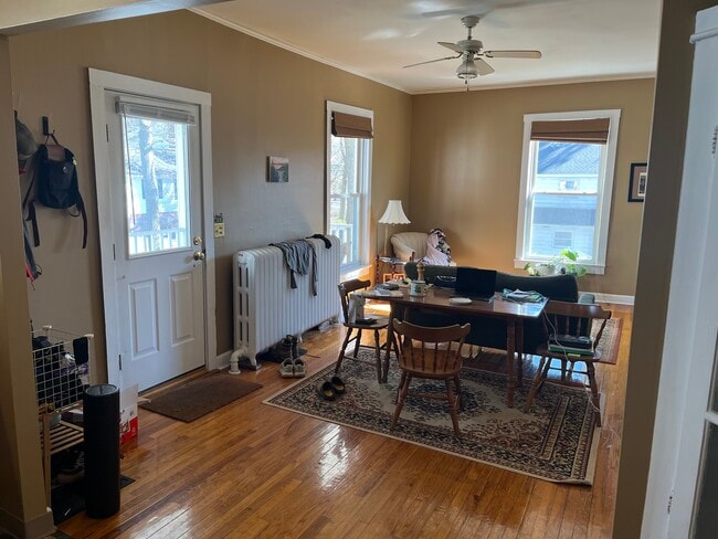 Photo - 107 Center St