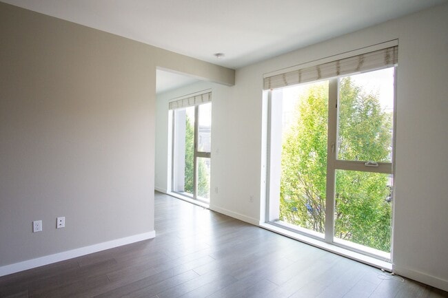 Photo - 2nd Floor Modern & Sleek 1Bdr w/Floor-to-C... Unidad 207