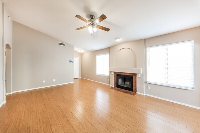 Photo - 4046 W Abraham Ln