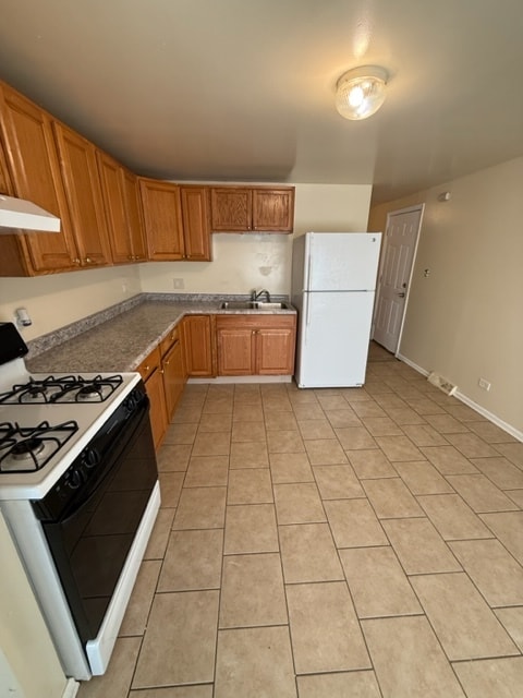 Photo - 13111 S Forrestville Ave