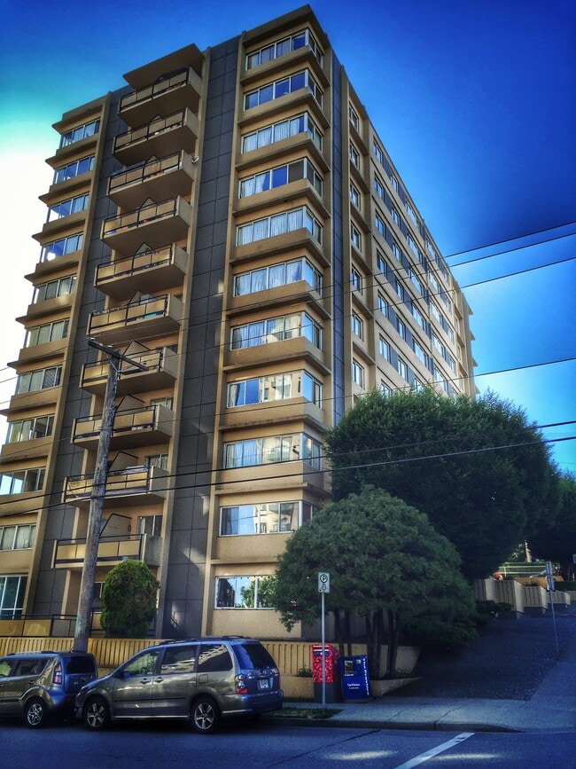 Building Photo - 52 4th St Unit 52 4th Street