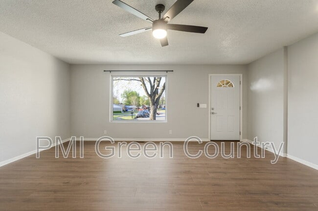 Photo - 1601 S 1st Pl