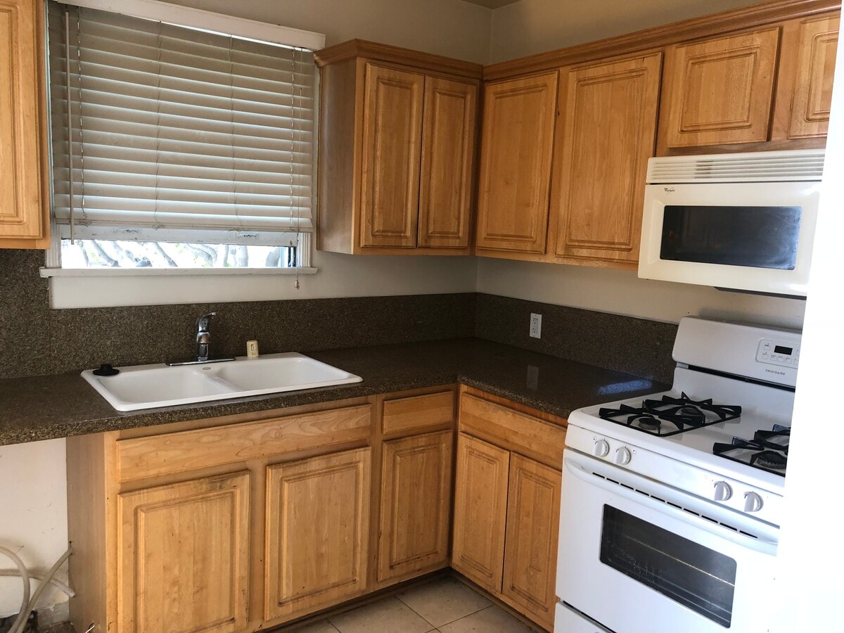 Photo - 614 Acanto St