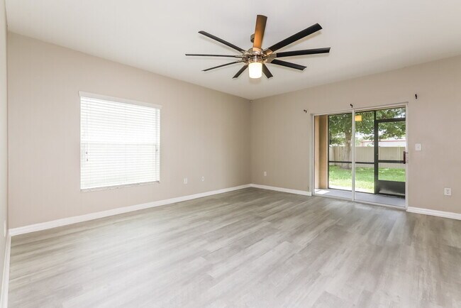 10525 Summer Azure Dr