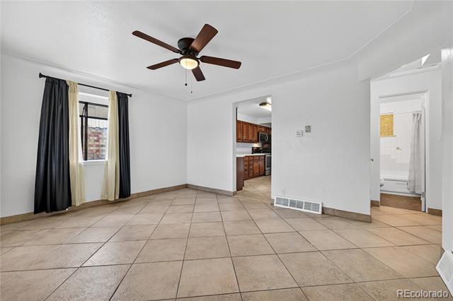 Photo - 225 S Yates St