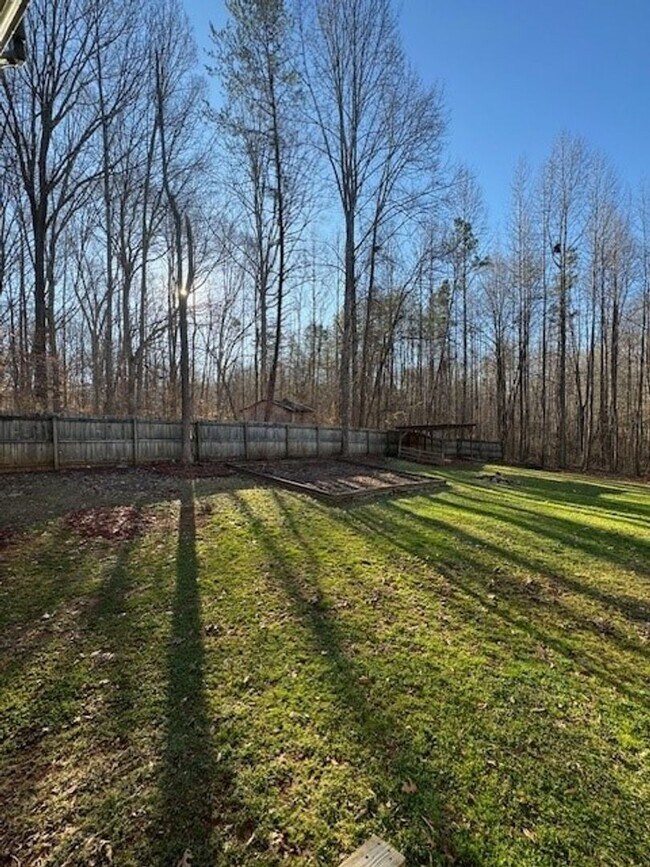 Beautiful 3 bedroom 2 bath house Located i... Rental House Rental in