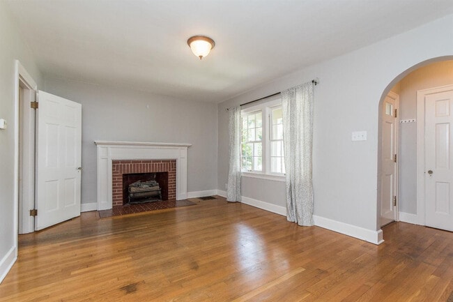 Photo - 224 Lackawanna Rd