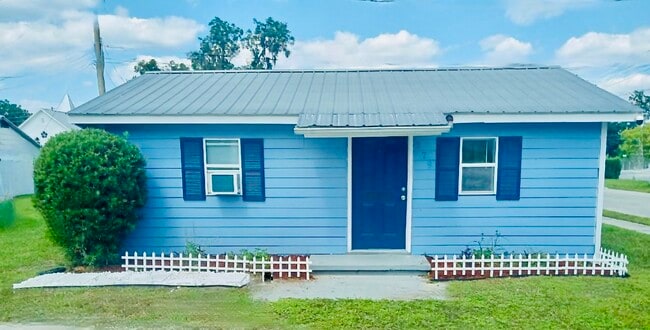 Photo - 279 NE Ark Pl Casa