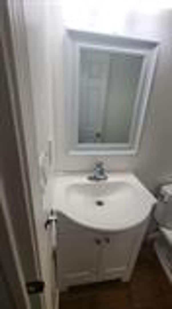 Photo - 3-Bedroom Condo Near Columbia Jr. College