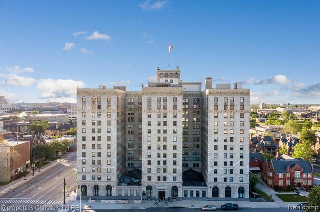 Photo - 15 E Kirby St Condo Unit 415
