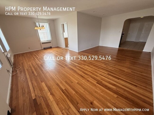 Photo - 3270 Warrensville Center Rd Unit F-306
