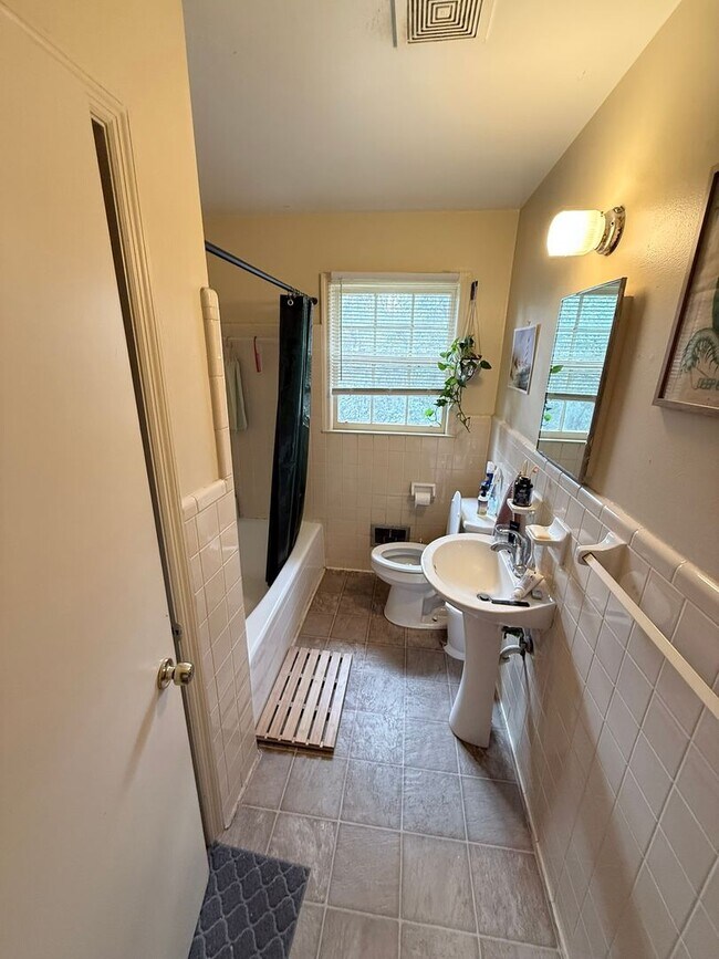 Photo - Riverdale Duplex Available July 2026