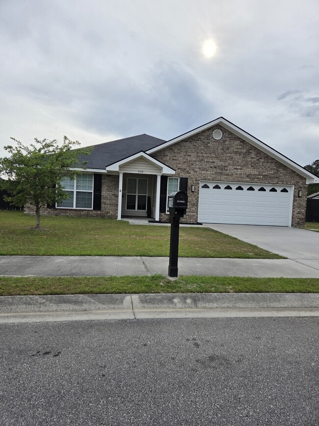 Photo - 1110 Creekside Cir