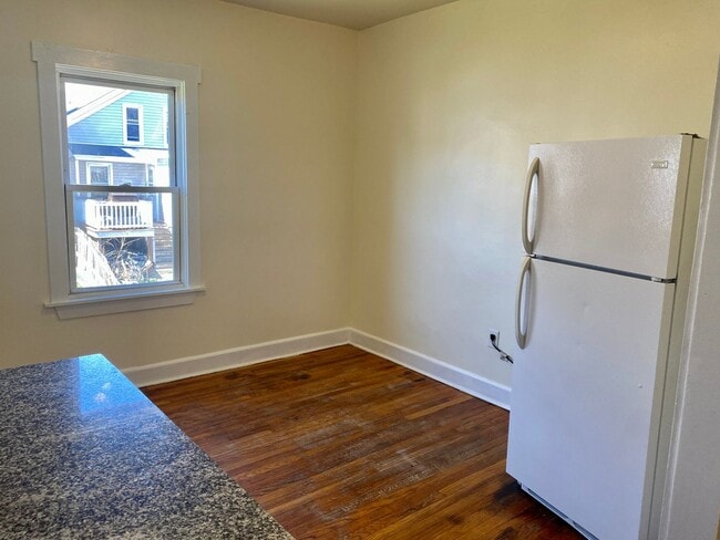 Photo - 118 Seabury St Unit 2N