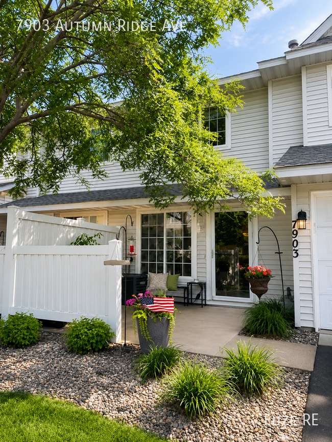 Building Photo - 7903 Autumn Ridge Ave