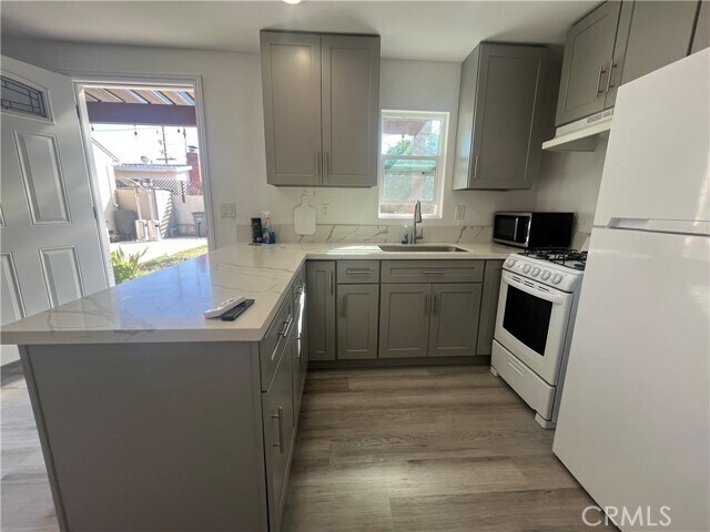 2014 W 144th St