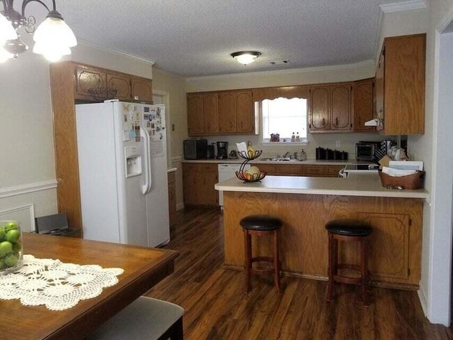 Photo - 3521 Hilltop Dr