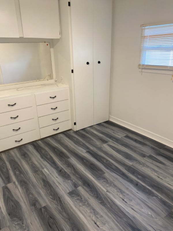 Photo - 915 49th Ave Terrace W