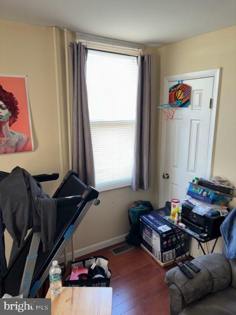 Photo - 137 High St E