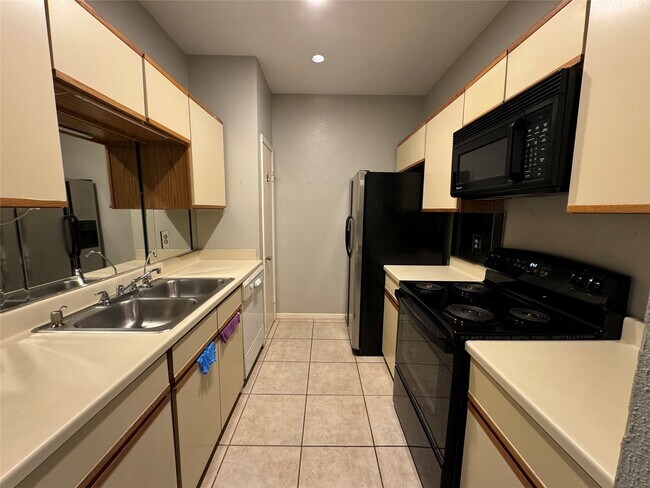 Photo - 9800 Pagewood Ln Unit 2802