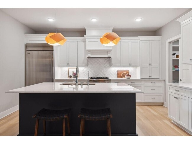 222 Ferndale Rd S Unit 303