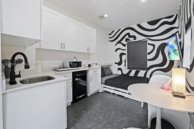 Photo - 534 NW 50th St Unidad B