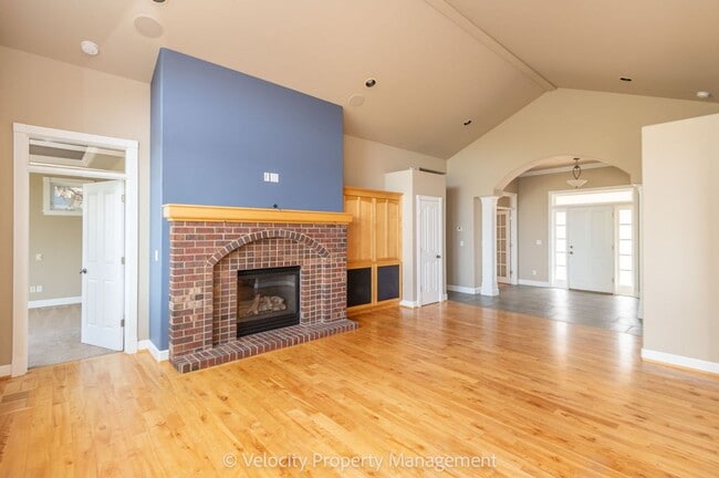 Photo - Awbrey Butte Home with Views!