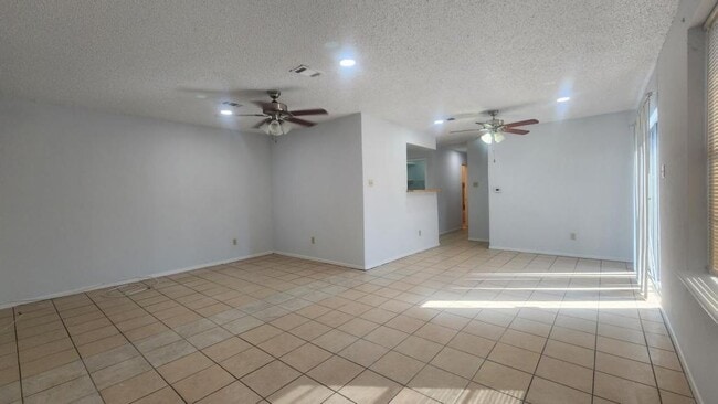 Photo - 123 Prairie Creek Cir