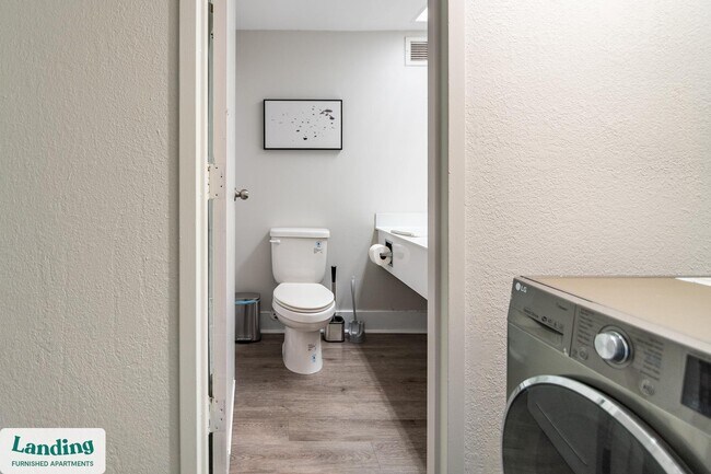 Photo - 1362 Passenger St Unidad 383