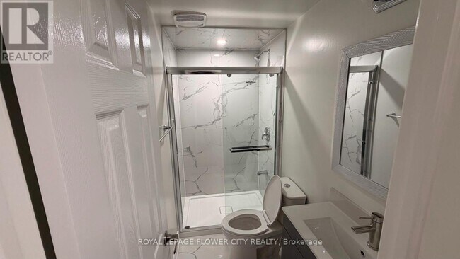Photo - 54 Pembrook St