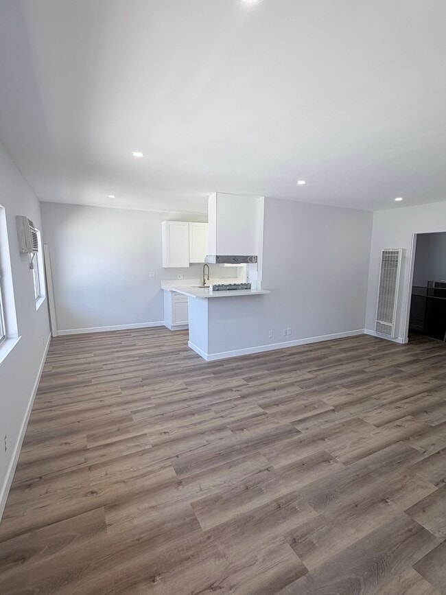 Photo - 1223 N Kingsley Dr Unidad Kingsley APT