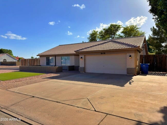 Building Photo - 808 N Winthrop Cir