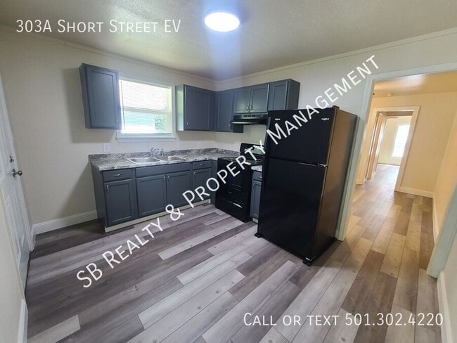 Photo - 303A Short Street EV-